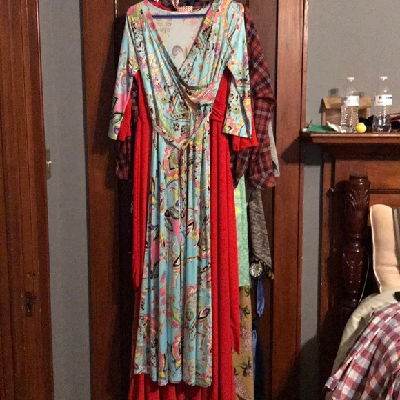 Maxi - Picture 5 of 5